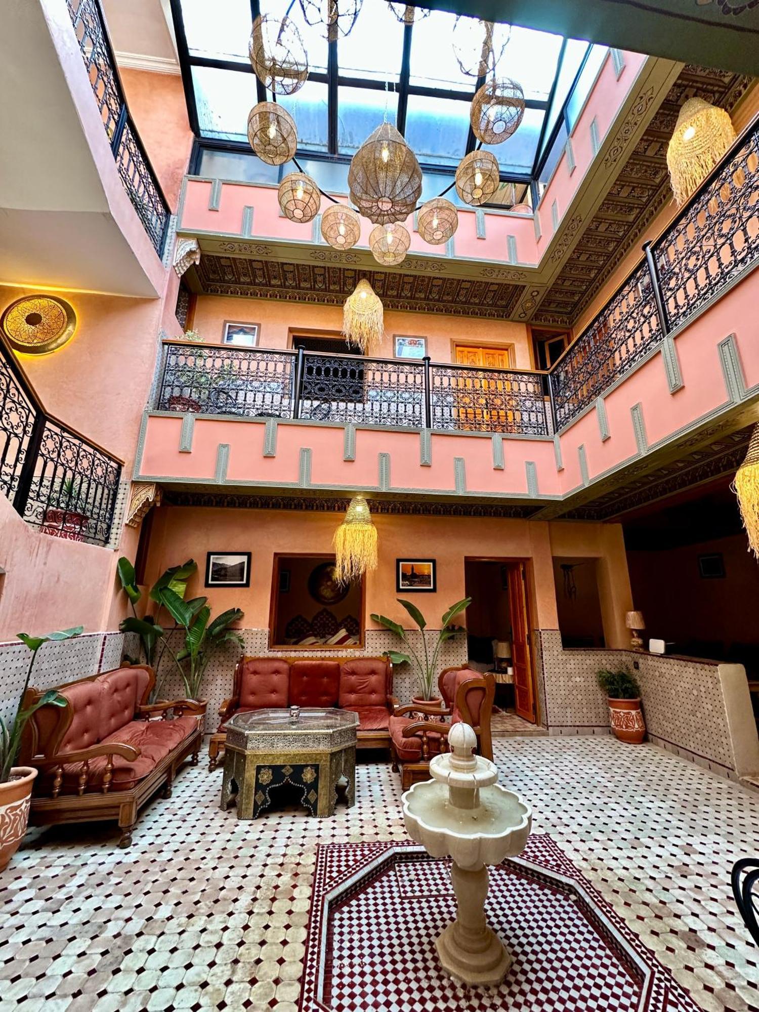 Riad Almonds Marrakech Marrakesh Exterior photo